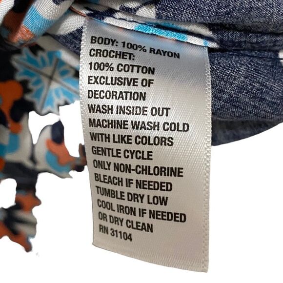 CROWN & IVY - SIZE 2X - COLORFUL LIGHTWEIGHT BLOUSE - HAS LACE APPLIQUÉ B20 - Picture 7 of 11